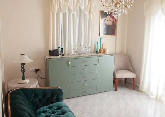 Joanna Villa Metaxáta