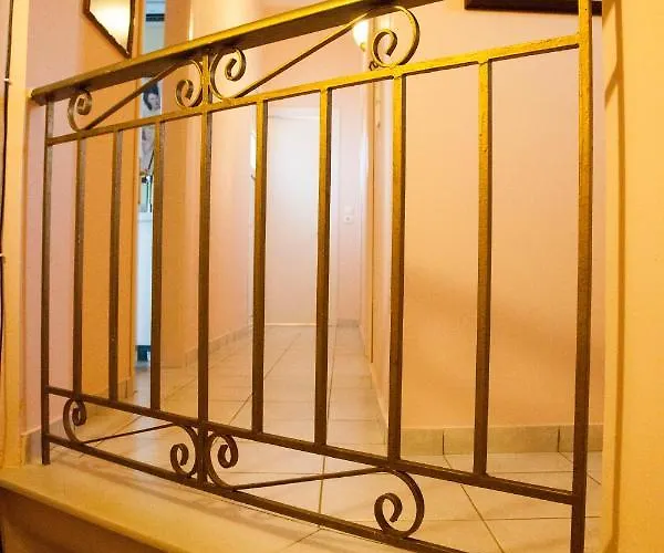 Joanna Villa Metaxata